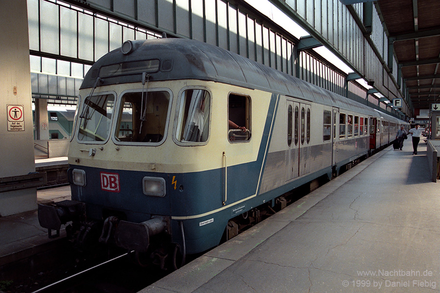 BDnrzf in Stuttgart Hbf